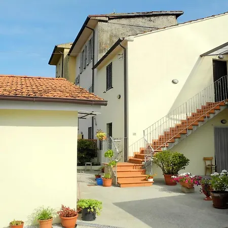 Beautiful Holiday In Near Forest Camaiore